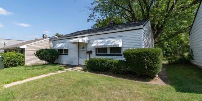 2022 Gertrude, South Bend, Indiana 46613-1524, 2 Bedrooms Bedrooms, ,1 BathroomBathrooms,Residential,For Sale,Gertrude,202333275