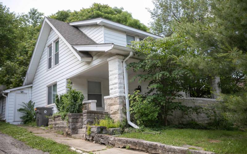 308 Madison, Bloomington, Indiana 47403, 5 Bedrooms Bedrooms, ,3 BathroomsBathrooms,Investment,For Sale,Madison,202412659
