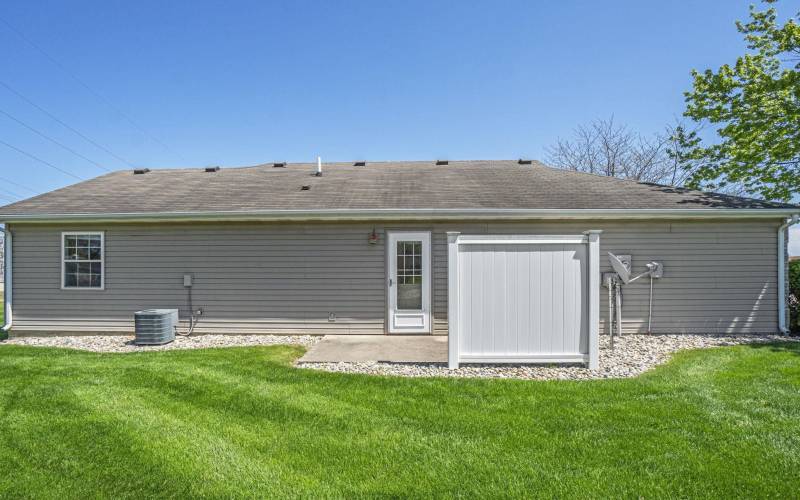 225 Spring, Bluffton, Indiana 46714-3631, 2 Bedrooms Bedrooms, ,1 BathroomBathrooms,Residential,For Sale,Spring,202414398