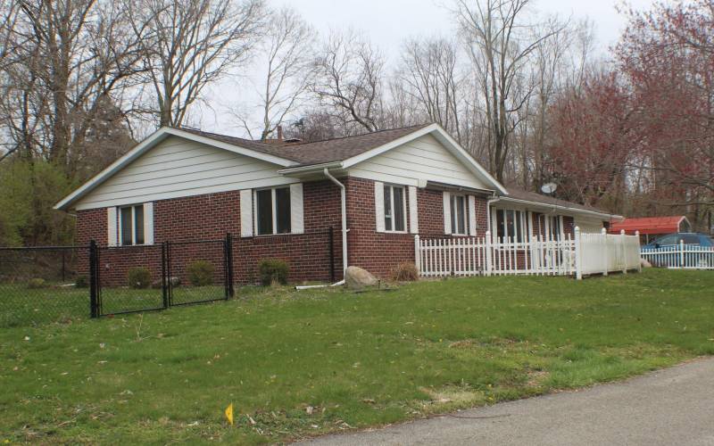 42 EMS W 33, North Webster, Indiana 46555, 3 Bedrooms Bedrooms, ,2 BathroomsBathrooms,Residential,For Sale,EMS W 33,202416132