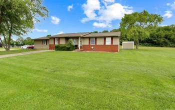 2588 Brentwood, Princeton, Indiana 47670, 3 Bedrooms Bedrooms, ,1 BathroomBathrooms,Residential,For Sale,Brentwood,202416902