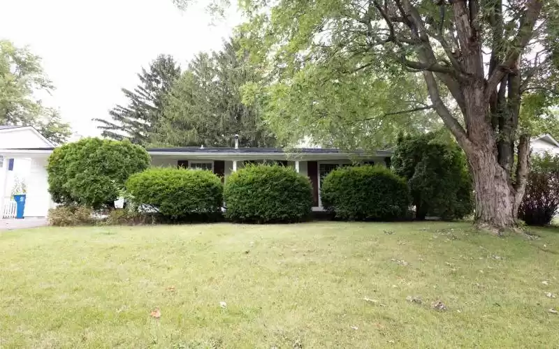 27 Hi Lo, Bluffton, Indiana 46714, 3 Bedrooms Bedrooms, ,2 BathroomsBathrooms,Residential,For Sale,Hi Lo,202437779