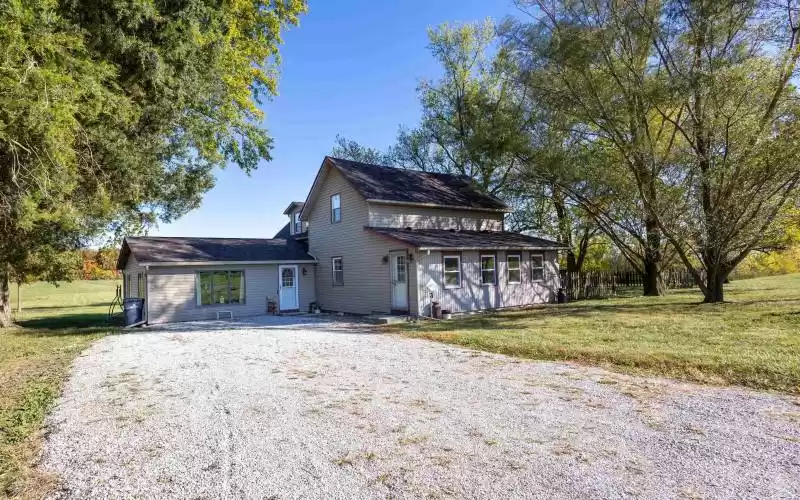 4317 1000 S, Keystone, Indiana 46759-9787, 4 Bedrooms Bedrooms, ,2 BathroomsBathrooms,Residential,For Sale,1000 S,202440516