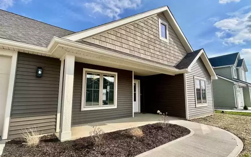 519 Aviation, Ossian, Indiana 46777, 3 Bedrooms Bedrooms, ,2 BathroomsBathrooms,Residential,For Sale,Aviation,202442954