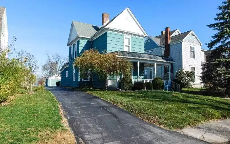 615 Market, Bluffton, Indiana 46714-1815, 4 Bedrooms Bedrooms, ,1 BathroomBathrooms,Residential,For Sale,Market,202443538